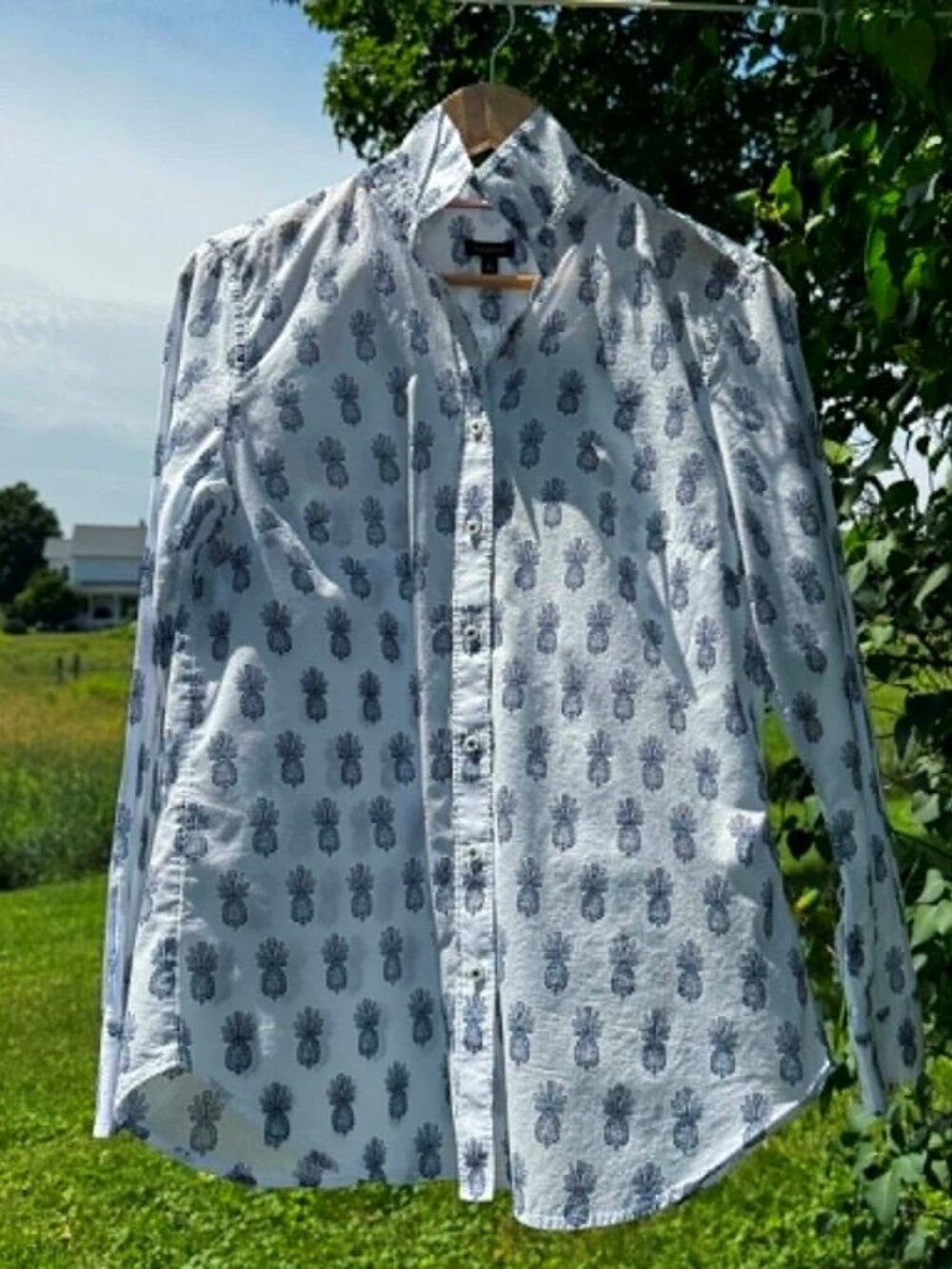 Talbots Pineapple Print Button-Up Shirt Women's Medium White Navy Long Sleeve